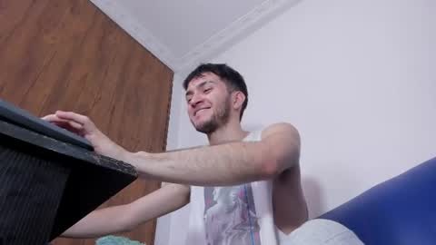 kavencastro online show from July 20, 10:57 pm