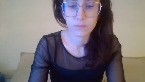 kawaii snowflake online show from July 7, 4:27 am