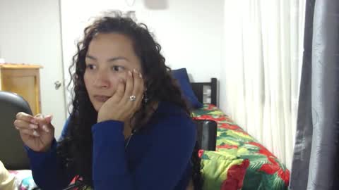  Khawit  online show from March 3, 1:46 am