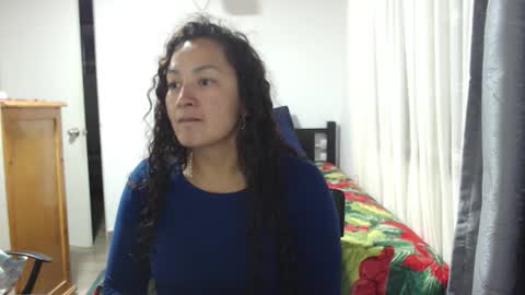  Khawit  online show from March 3, 2:52 am