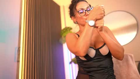 Kaya online show from August 12, 9:00 am