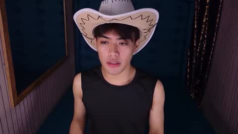kaydee_kepler online show from August 14, 11:30 pm