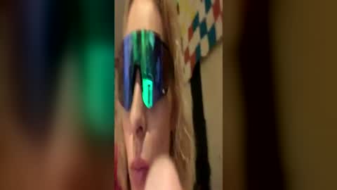 Kaycool online show from June 20, 2:22 am