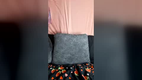 kaylabeach99 online show from July 28, 1:17 pm