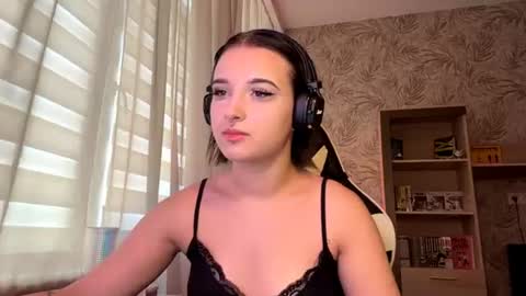 Mary online show from August 13, 10:07 am