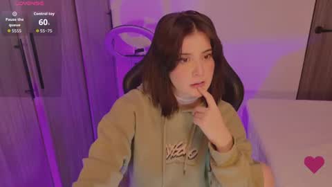 Kayla  online show from September 9, 12:18 am