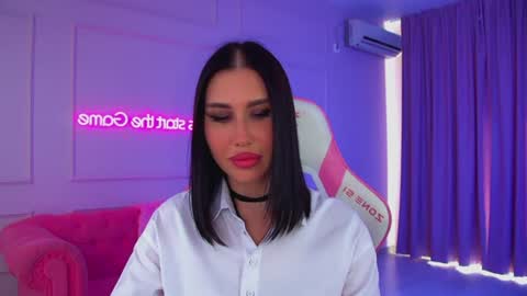 Kayla online show from August 5, 2:04 pm