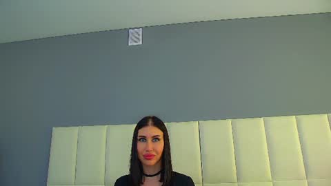 Kayla online show from August 11, 2:08 pm