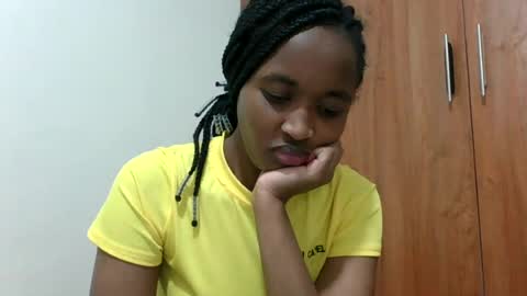 kaylar online show from July 30, 12:23 pm