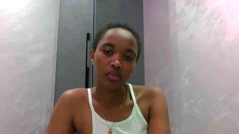 kaylar online show from August 4, 4:48 pm