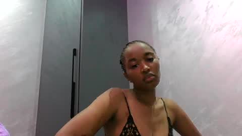 kaylar online show from August 14, 6:22 pm