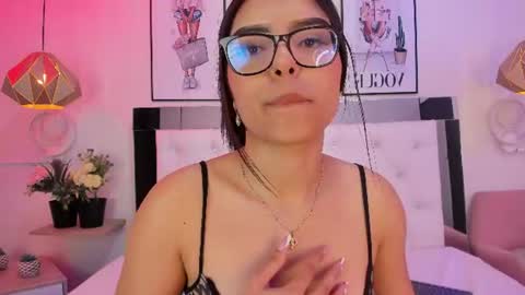 Kayla online show from August 7, 2:22 am