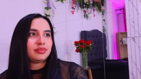 kaylee_lee online show from August 5, 4:43 am