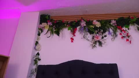 kaylee_lee online show from August 5, 9:07 am