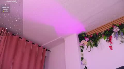 kaylee_lee online show from August 14, 3:54 am