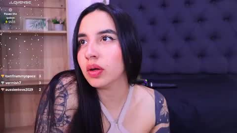 kaylee_lee online show from August 14, 6:06 am