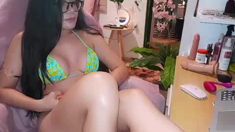 Kaylie26 online show from July 24, 1:19 am