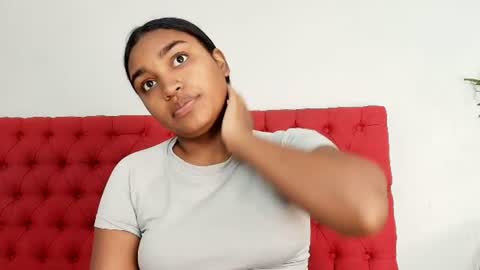 kayna_gomez online show from August 11, 7:05 pm