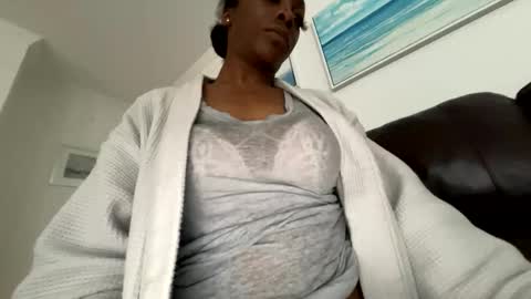 Keephimcum69me online show from May 24, 12:41 pm