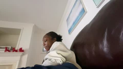 Keephimcum69me online show from August 13, 10:40 am