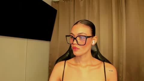 Keily brox online show from August 8, 10:43 pm