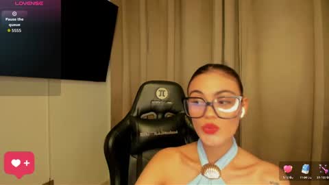 Keily brox online show from August 11, 12:01 am