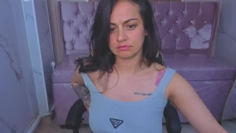 keilyy_b online show from August 2, 1:34 am