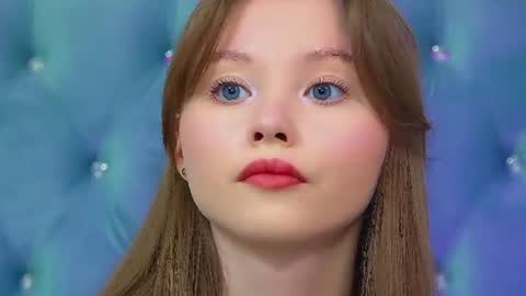 Keira online show from August 15, 7:12 am