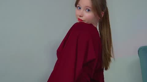Keira online show from August 15, 11:36 am