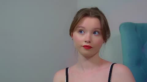 Keira online show from August 15, 4:44 pm