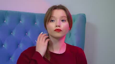 Keira online show from August 15, 5:50 pm