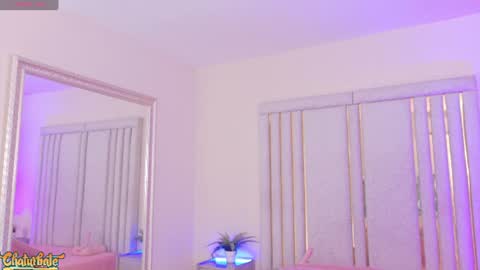 keirahartz online show from August 11, 12:29 pm