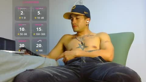 keivid_2303 online show from August 11, 4:14 am