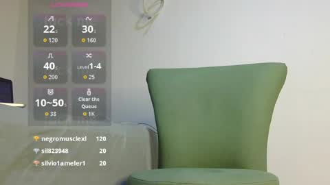 keivid_2303 online show from August 12, 10:17 am