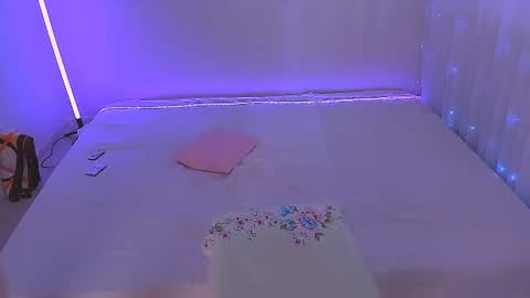 Linda online show from August 8, 8:25 am