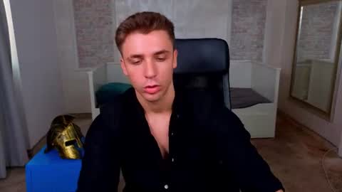 KellenWest online show from August 7, 10:37 am
