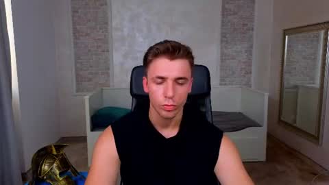 KellenWest online show from August 8, 10:59 am