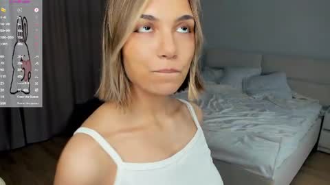 Sonya online show from August 7, 7:14 pm