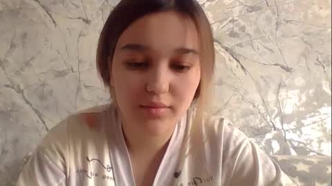 kelli_nuna_bebe online show from May 1, 10:30 am