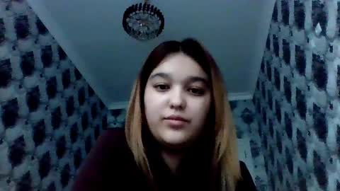 kelli_nuna_bebe online show from May 12, 2:35 am