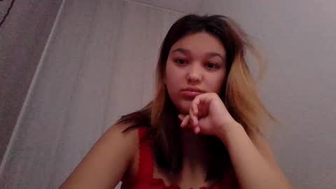 kelli_nuna_bebe online show from June 17, 5:17 am