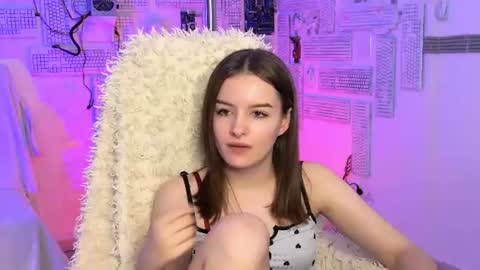 kelliebanshe online show from July 30, 6:10 am