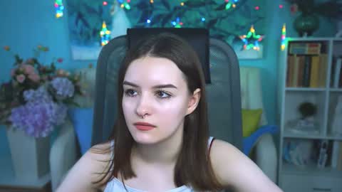 kelliebanshe online show from July 31, 4:52 am