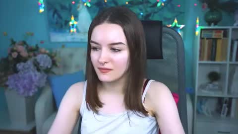kelliebanshe online show from July 31, 5:57 am