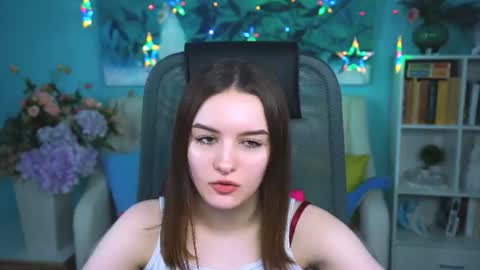 kelliebanshe online show from July 31, 7:03 am