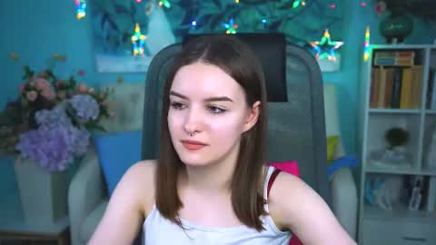 kelliebanshe online show from July 31, 8:09 am