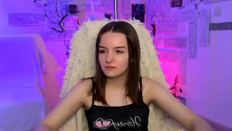 kelliebanshe online show from August 2, 8:21 am