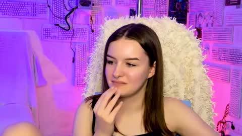 kelliebanshe online show from August 14, 12:53 pm