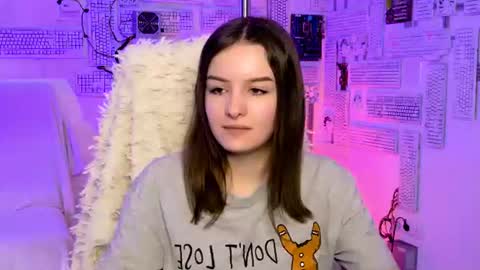 kelliebanshe online show from August 16, 6:39 am