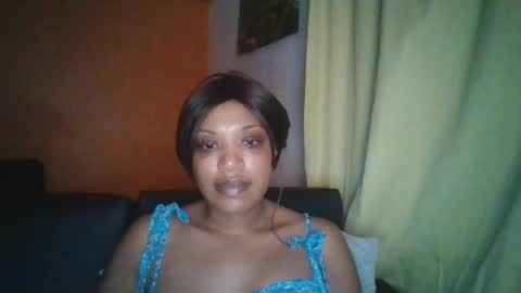 kellie online show from August 16, 3:54 am